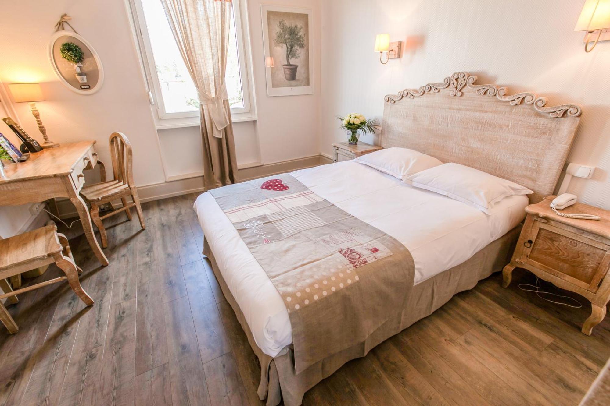 Brit Hotel Bristol Montbeliard Centre Zewnętrze zdjęcie