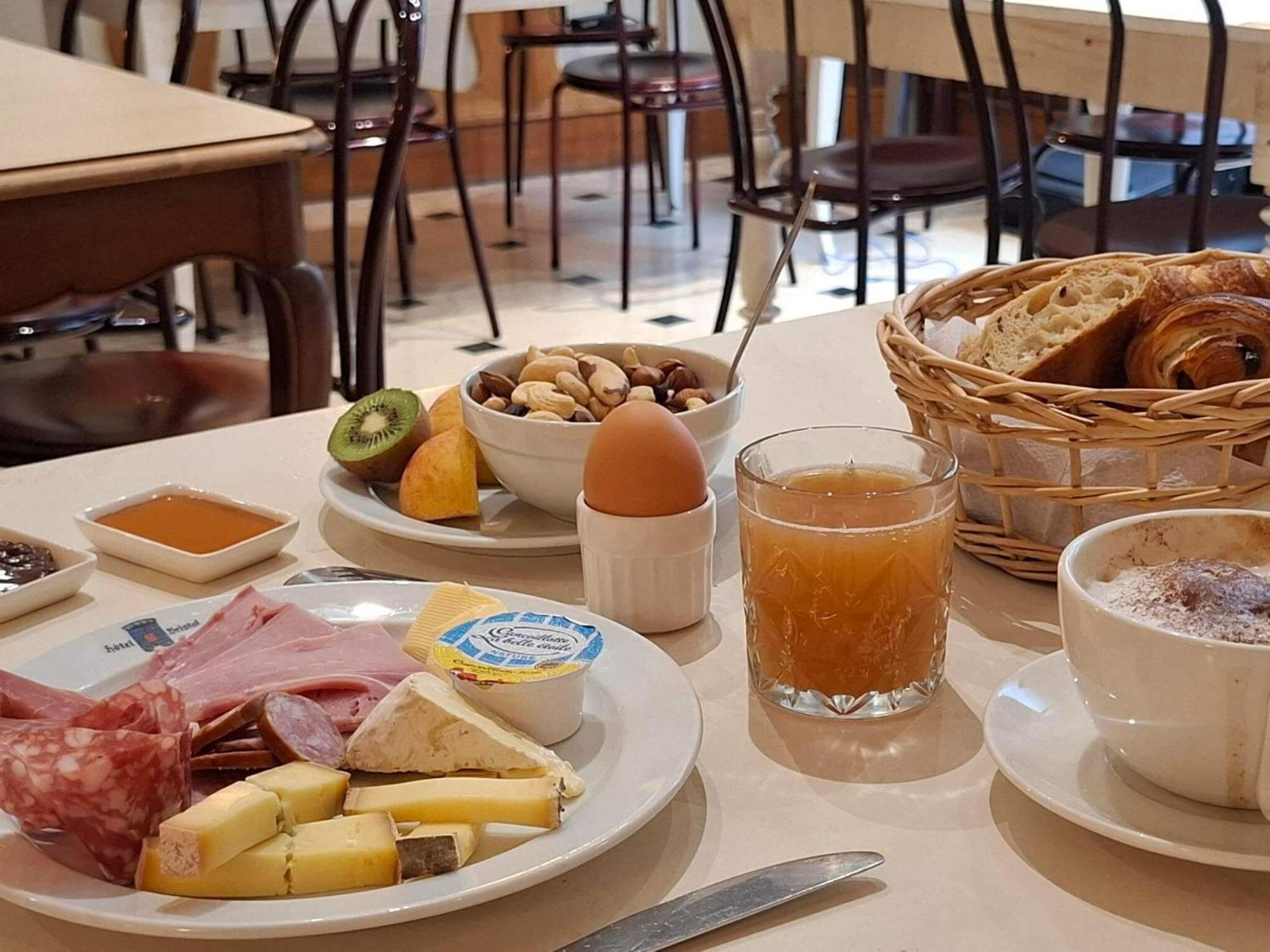 Brit Hotel Bristol Montbeliard Centre Zewnętrze zdjęcie