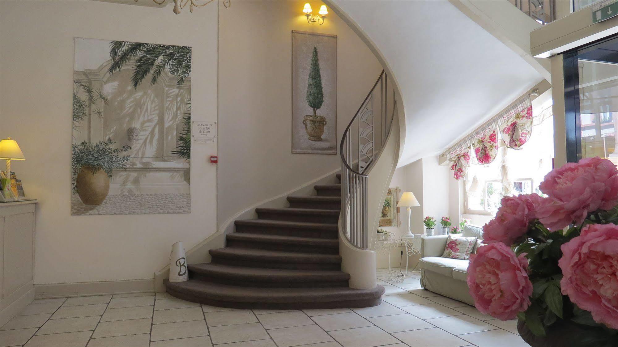 Brit Hotel Bristol Montbeliard Centre Zewnętrze zdjęcie